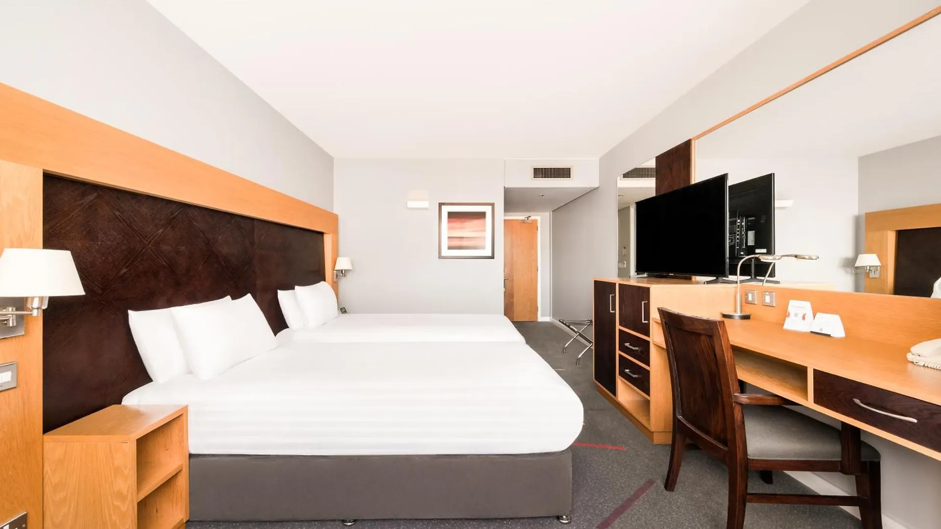 Holiday Inn Aberdeen West By Ihg Westhill Hotel
