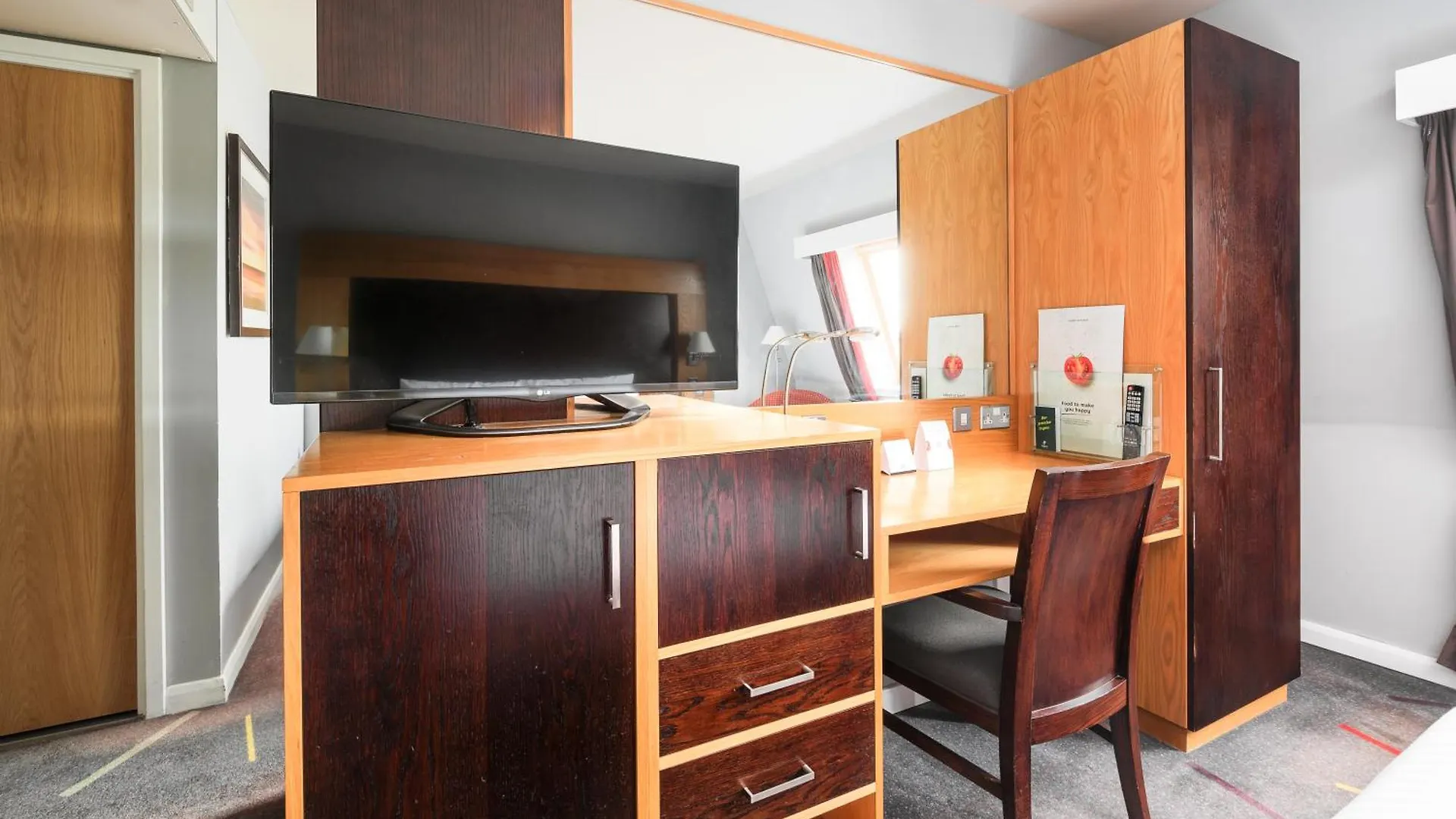 Holiday Inn Aberdeen West By Ihg Westhill Hotel